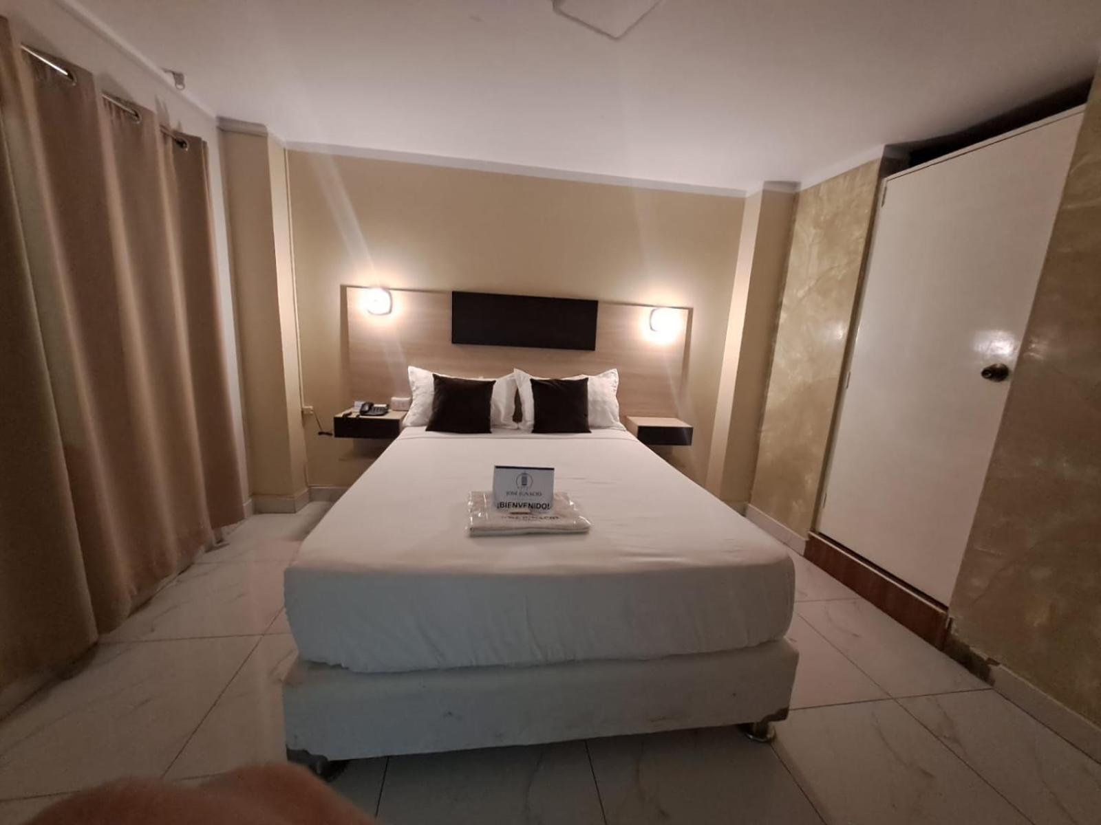 Hotel Jose Ignacio Chepen ภายนอก รูปภาพ