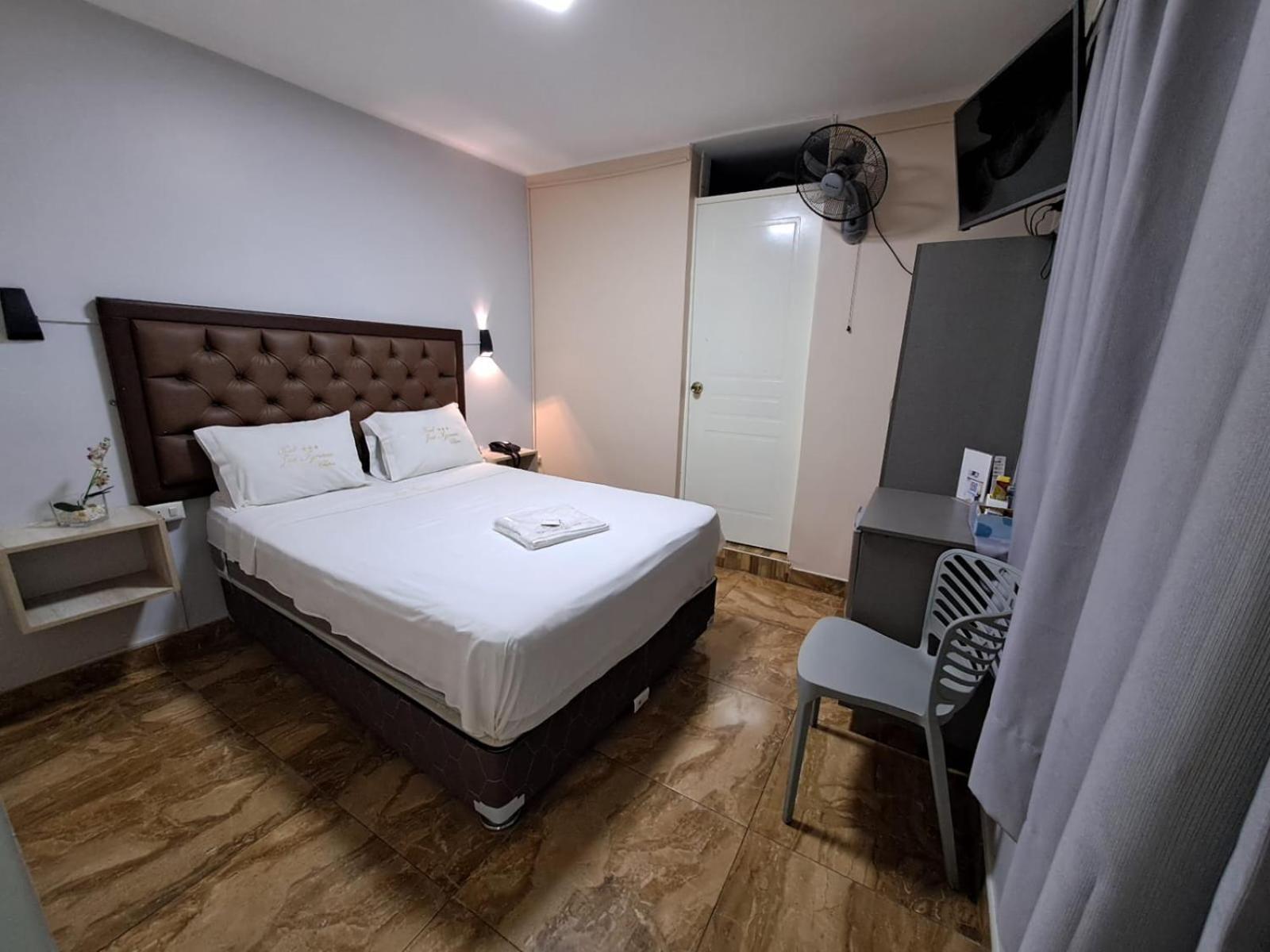 Hotel Jose Ignacio Chepen ภายนอก รูปภาพ