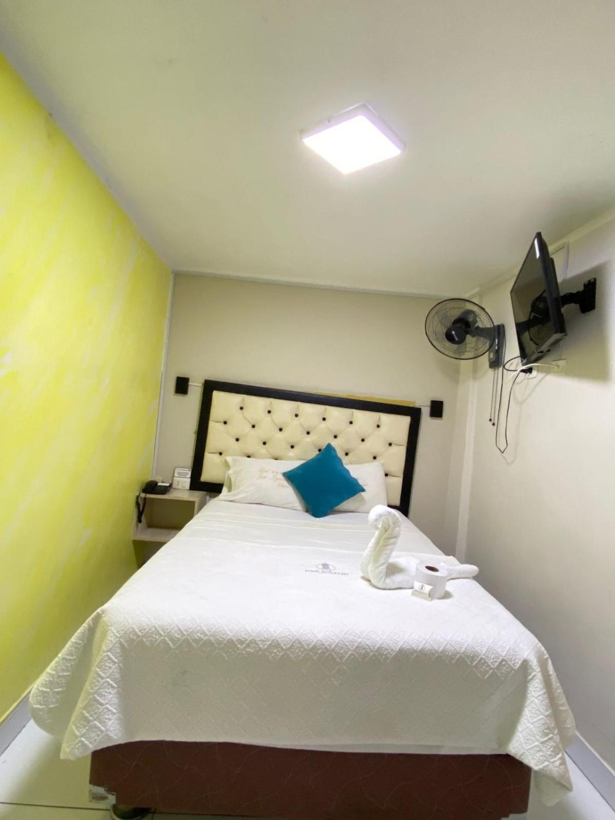 Hotel Jose Ignacio Chepen ภายนอก รูปภาพ