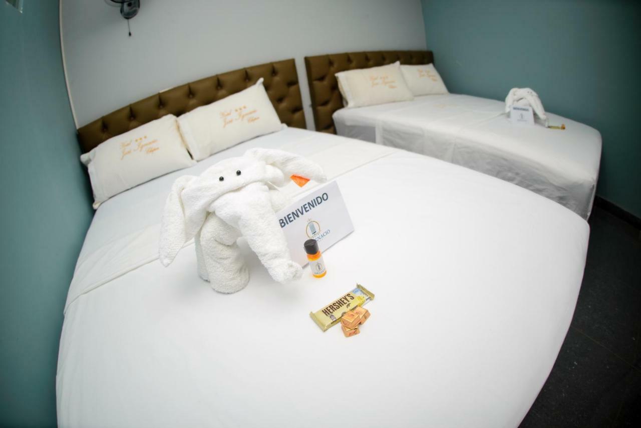 Hotel Jose Ignacio Chepen ภายนอก รูปภาพ